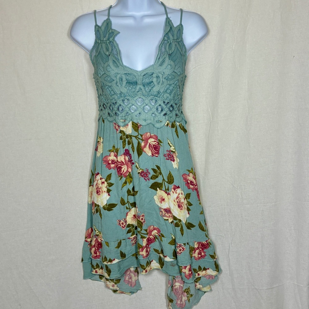 rue21 Y2K Fairy Babydoll Mini Dress Size S Floral Lace Handkerchief Hem